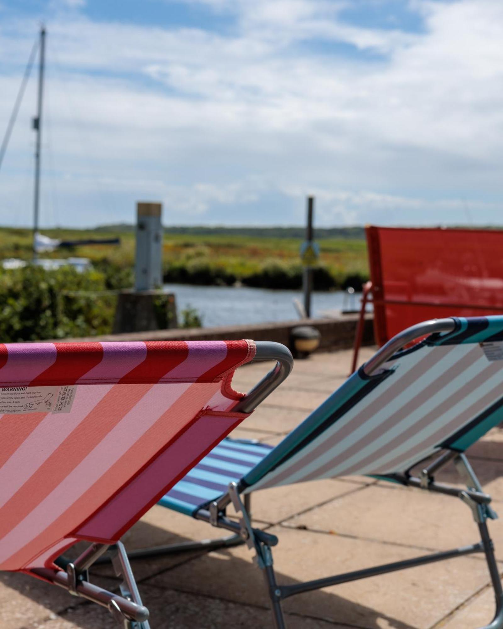 Hot Tub With A View - Christchurch Harbour Zewnętrze zdjęcie
